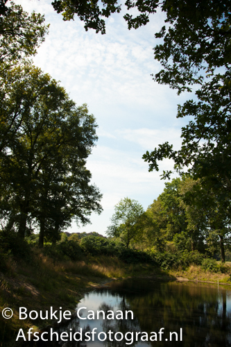 Boukje Canaan- natuurbegraafplaats de hoevens